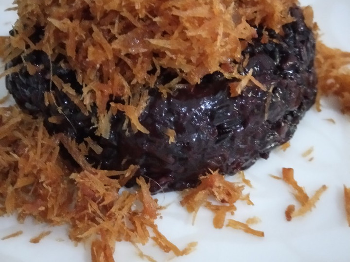 Resep Ketan hitam serundeng manis Anti Gagal