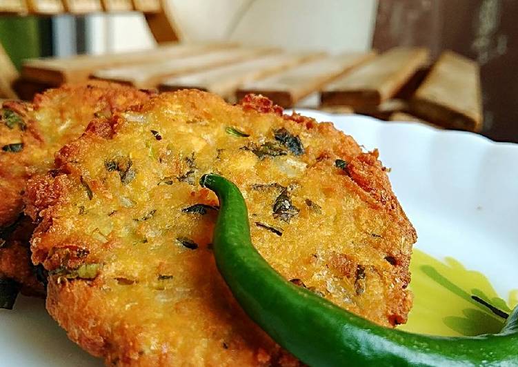 Easiest Way to Cook Yummy Mysuru Daal Vada (known as Paruppu Vadai in Tamilnadu)