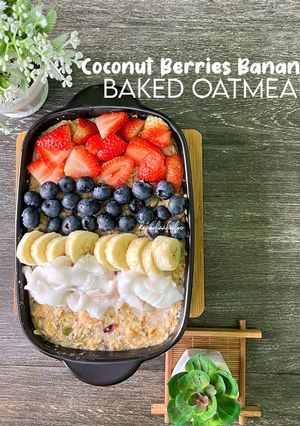 Gambar Coconut Berries Banana Baked Oatmeal 🇲🇾