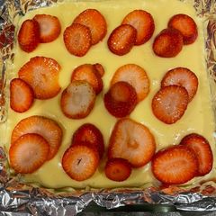 A picture of Homemade Cheesecake Bars.