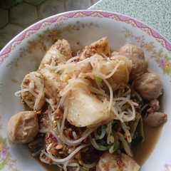 A picture of Rujak Bakso Khas Banyuwangi.