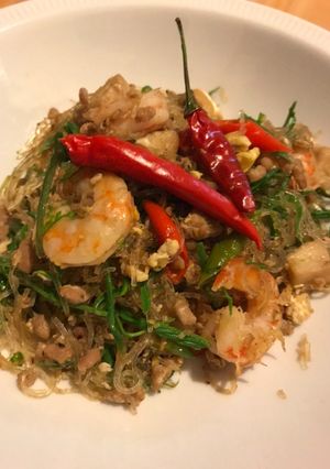 รูปของ ผัดวุ้นเส้นชะอมกุ้งพริกขี้หนู