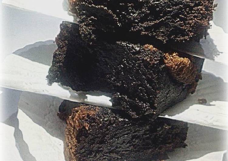 Langkah Mudah untuk Menyiapkan Brownies Panggang versi klasik Anti Gagal