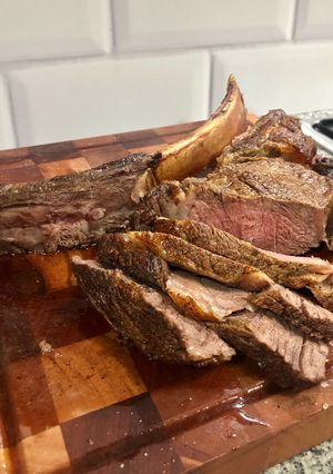 Una foto de Tomahawk al horno