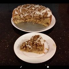 A picture of Apple Crumb Cake.