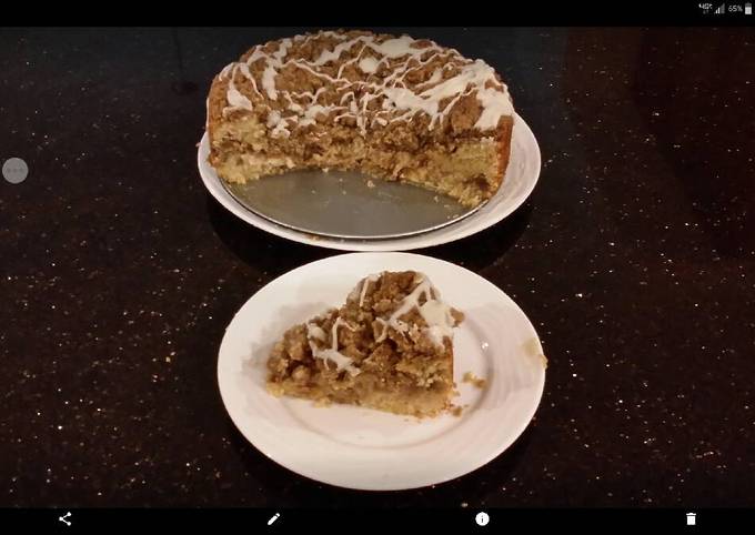 Apple Crumb Cake