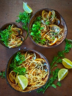 A picture of Spaghetti  with Clams and Garlic.