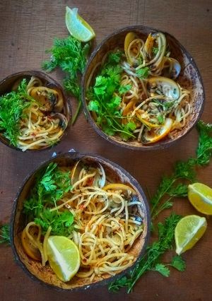 A picture of Spaghetti  with Clams and Garlic.