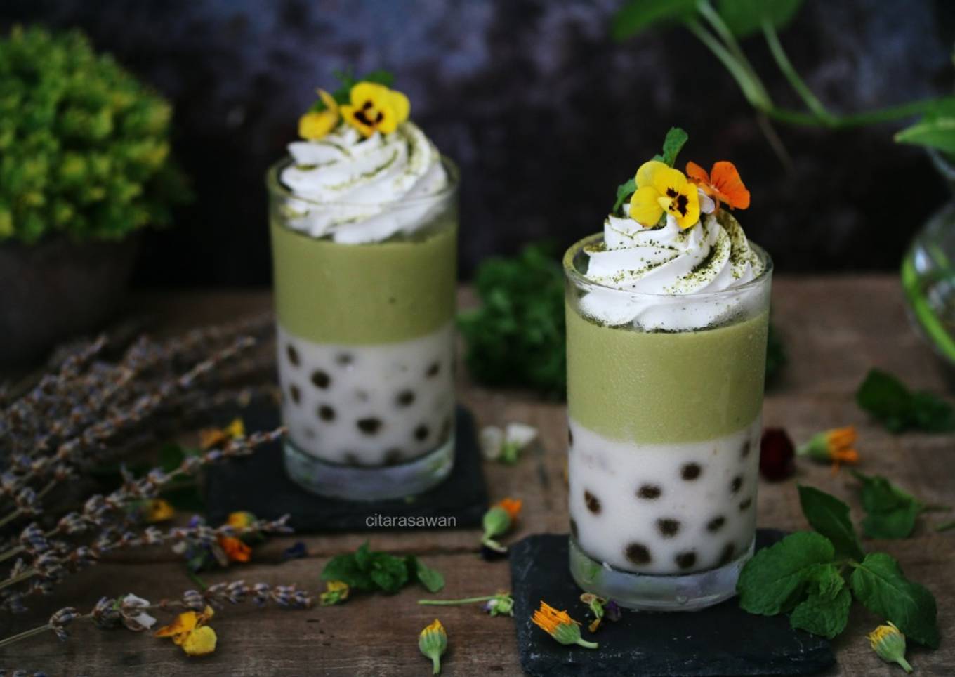 Bob dengan puding teh hijau