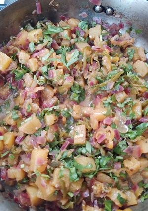 A picture of Pineapple Habanero Salsa.