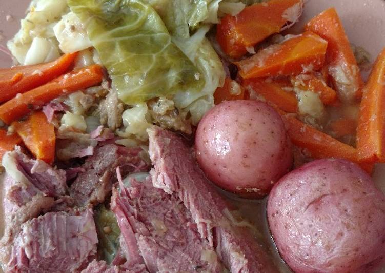 Simple Way to Prepare Quick Corned Beef and Cabbage