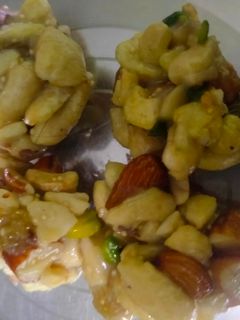 ड्राई फ्रूट लडडू (dry fruit ladoo recipe in Hindi) रेसिपी मुख्य फोटो