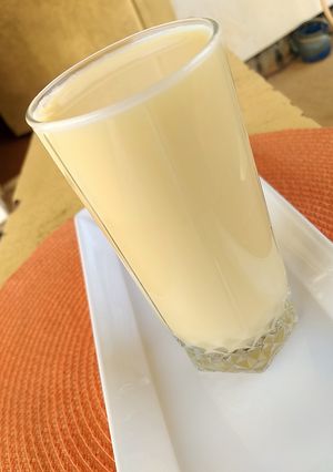 A picture of Pineapple èt Banana.