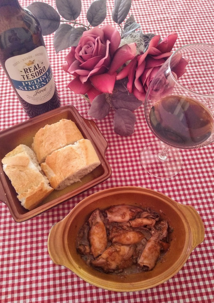 Una foto de Calamares en salsa de Pedro Jiménez 🍷🐙