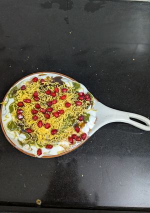 A picture of Dahi Boondi Chaat.