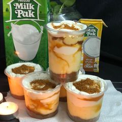 A picture of Caremal cream parfait.