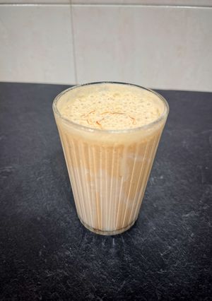 Una foto de Frappé de café sabor caramelo refrescante🧋🟤🧊