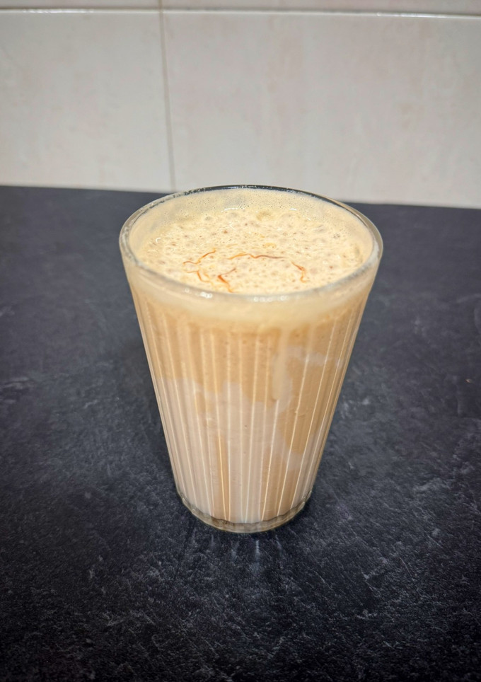 Una foto de Frappé de café sabor caramelo refrescante🧋🟤🧊