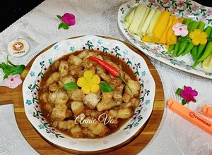 Hình của món Thịt ba rọi kho mắm ruốc.