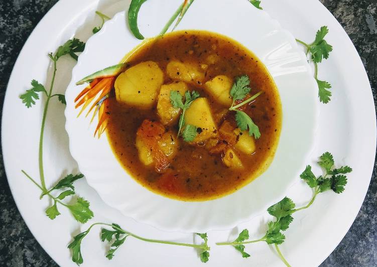 Aloo tamatar curry with instant rice dosa