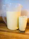 Agua de horchata de mango