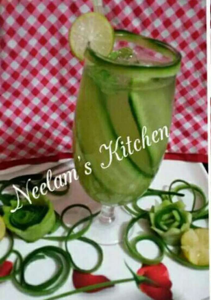 A picture of Cucumber lemonade.