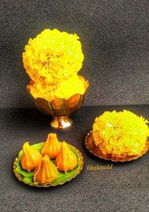 A picture of Mawa modak.