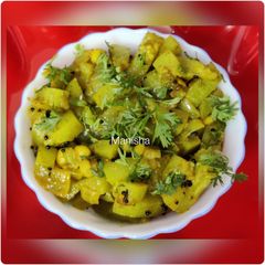 A picture of Bottle Gourd Dry Curry.