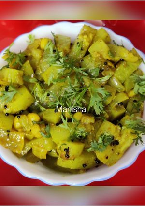 A picture of Bottle Gourd Dry Curry.