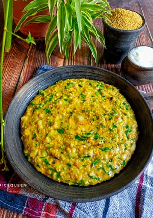 મેથી મિલેટ ખીચડી (Methi millet khichdi recipe in Gujarati) રેસીપી મુખ્ય ફોટો