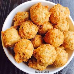 A picture of Coconut Buns.