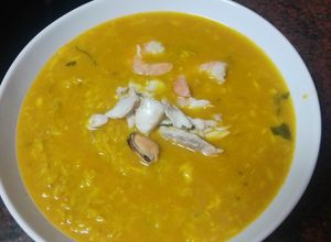 Foto principal de Sopa de pescado y marisco con arroz