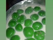 Gambar kuih guna inti kelapa parut
