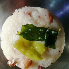 A picture of Simple Suji Upma.