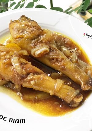 Hình của món Đùi gà khìa nước mắm.