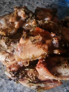 Una foto de Alitas de pollo asadas al horno estilo de mi suegra