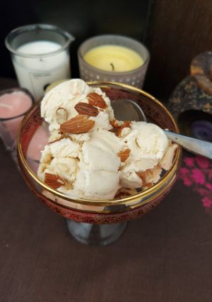 A picture of Crunch Ice Cream.