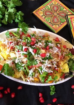 ખમણ ચાટ (Khaman Chaat Recipe In Gujarati) રેસીપી મુખ્ય ફોટો