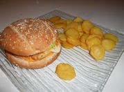 Une photo de poulet pané fromage