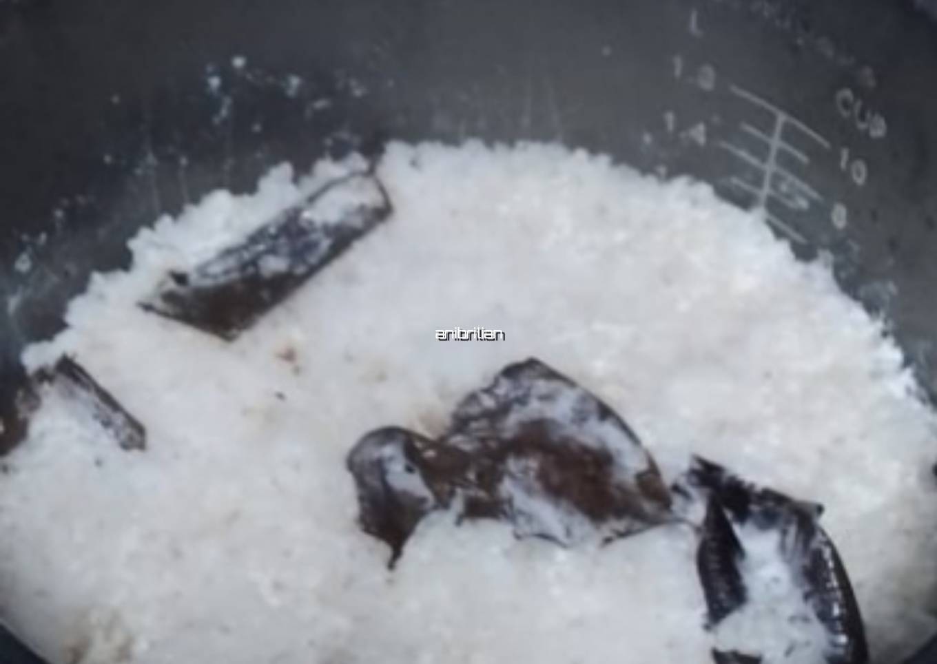 Langkah Mudah untuk Menyiapkan Nasi uduk magic com(dari nasi sisa
semalam), Bisa Manjain Lidah