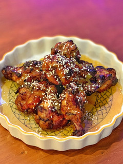 A picture of Honey lemon chicken wings.