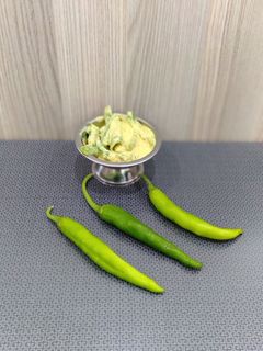 રાઈ વાળા મરચાં (Rai Vala Marcha Recipe In Gujarati) રેસીપી મુખ્ય ફોટો