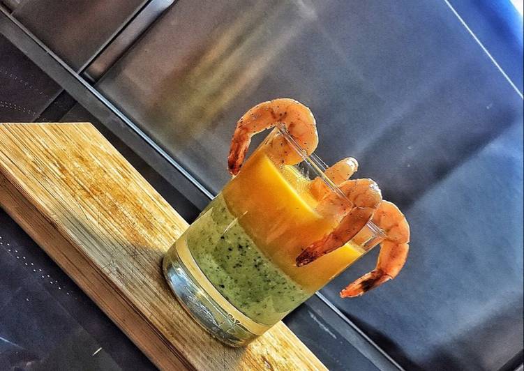 Recetta di Veloce Bicchierini di feta,gamberi e creme