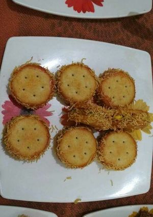 A picture of Monaco biscuits snackes.