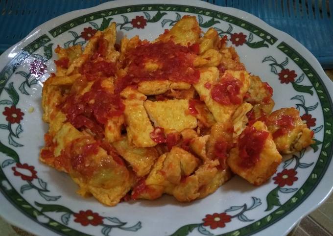 Resep 47. Telur Dadar Sambal yang Enak Banget