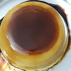 A picture of Caramel pudding.