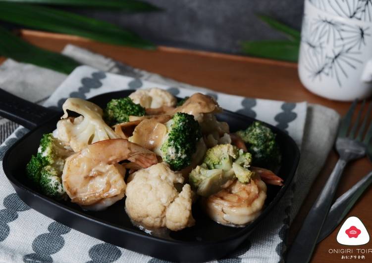 Tumis Udang, Brokoli, dan Kembang Kol 海老とブロッコリーの炒め物
