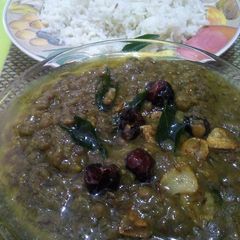 A picture of Khari masoor ki daal,kaali Daal.