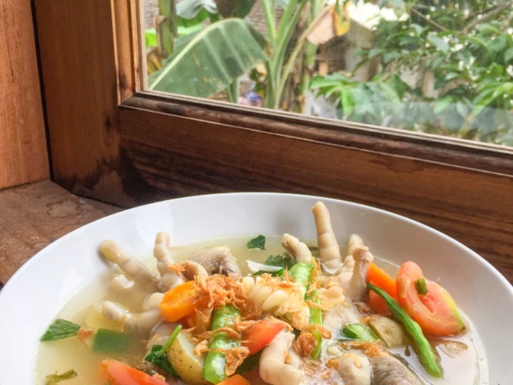 Cara Mudah Membuat Resep Sop Ceker Ayam yang Uenak Anti Ribet, Sempurna