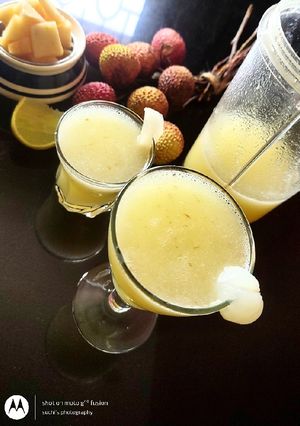 A picture of Apple Lychee Juice.